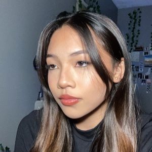 Meet your Posher, Lheyra